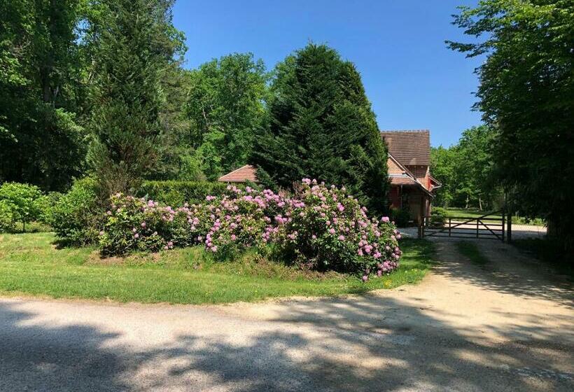 تختخواب و صبحانه Maison Canadienne