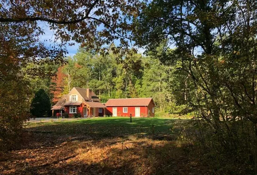 Aamiaismajoitus (B&B) Maison Canadienne