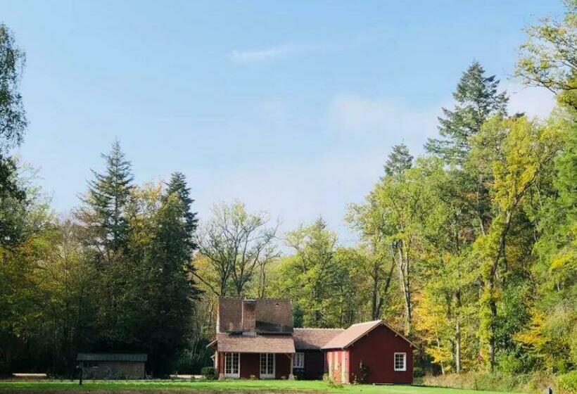 تختخواب و صبحانه Maison Canadienne