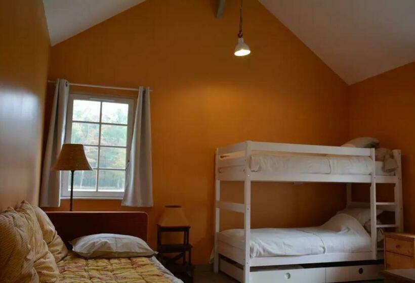 تختخواب و صبحانه Maison Canadienne