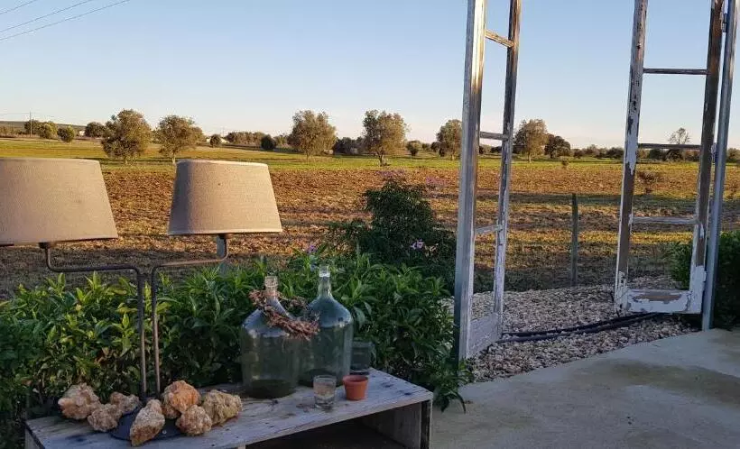 Trendy And Luxe B&b And Garden Suite