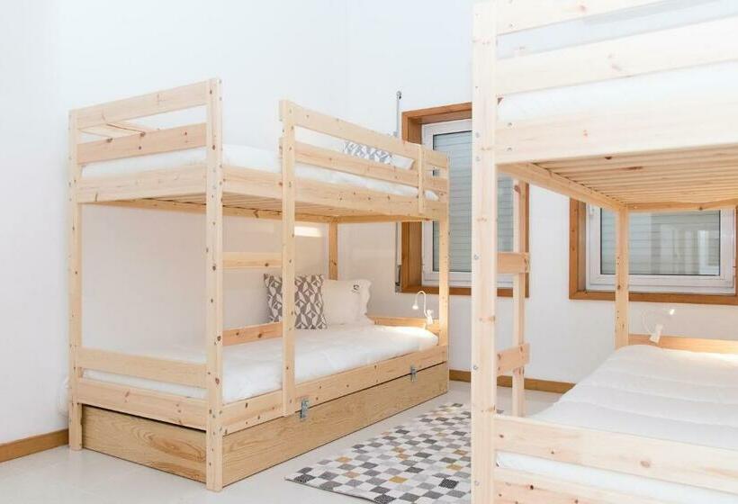 هاستل Aguçadoura Guest House