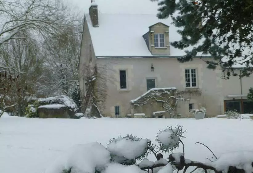 تختخواب و صبحانه La Maison Du Closier