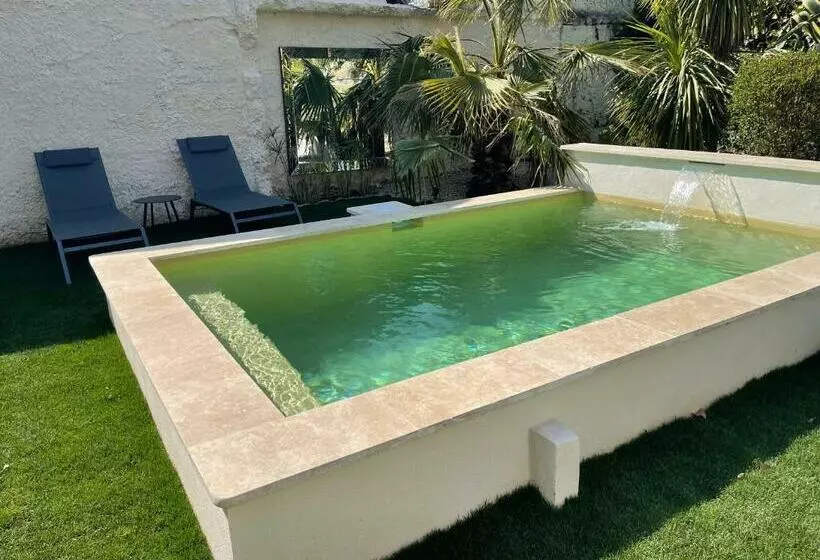 ベッドアンドブレックファースト Un Petit Coin De Paradis Avec Piscine Et Parking