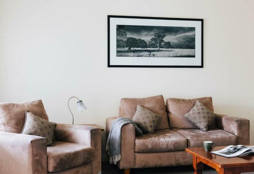 Hotel Dunkeld Studio Accommodation