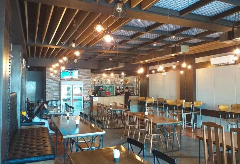 ホテル Ett Hometel