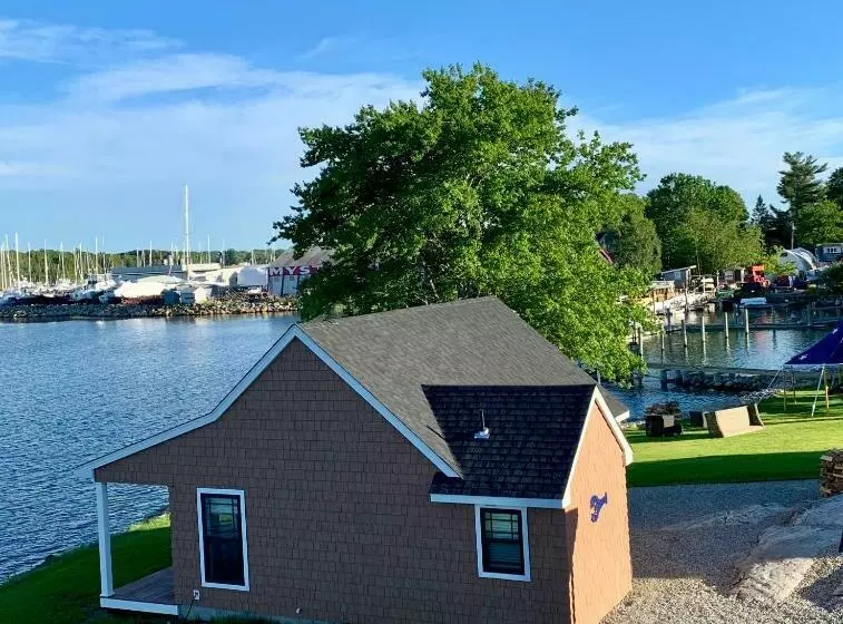 Hotelli Harbor View Landing