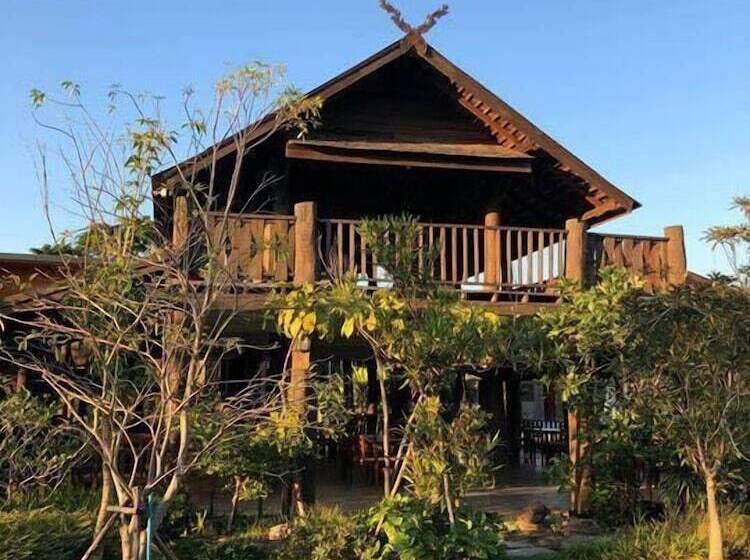 Naga Tara Boutique Resort