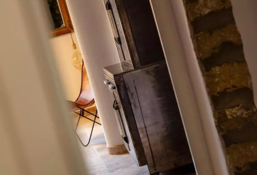 Majatalo La Terrasse De Tiss