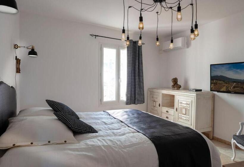 ペンション La Terrasse De Tiss