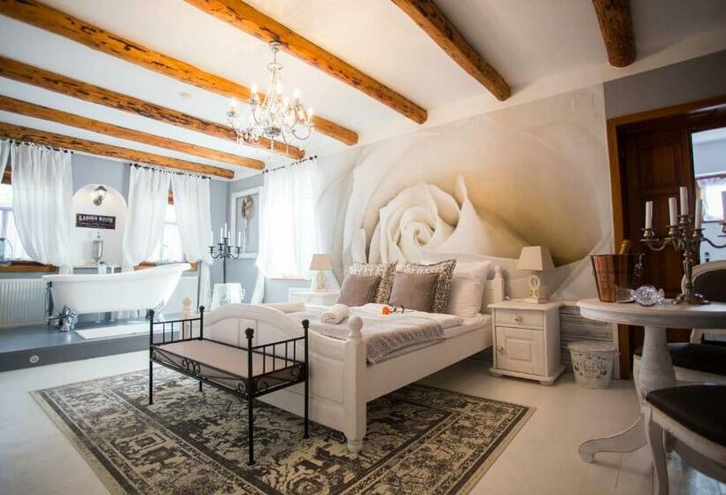 膳宿费 Vidéki Porta