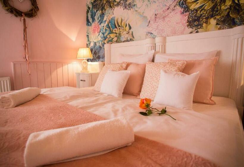 膳宿费 Vidéki Porta