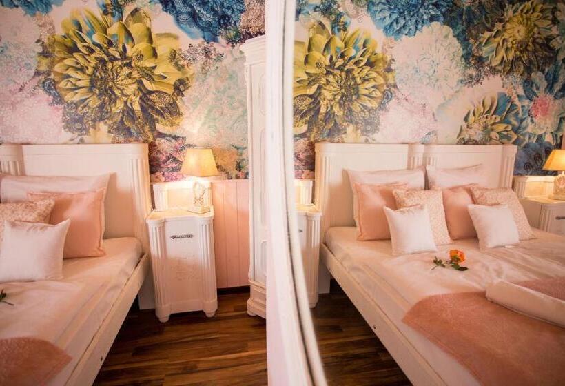 膳宿费 Vidéki Porta