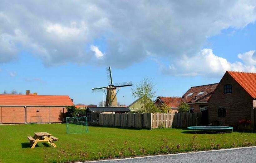 Bed and Breakfast De Meulestee