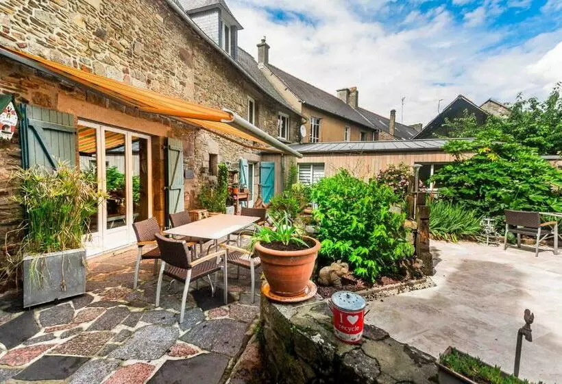 تختخواب و صبحانه La Maison D Idylle