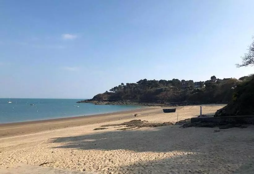 تختخواب و صبحانه Le Haut Pont De La Baie