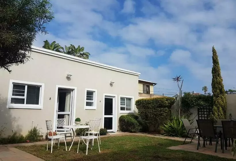 تختخواب و صبحانه Urban Manor