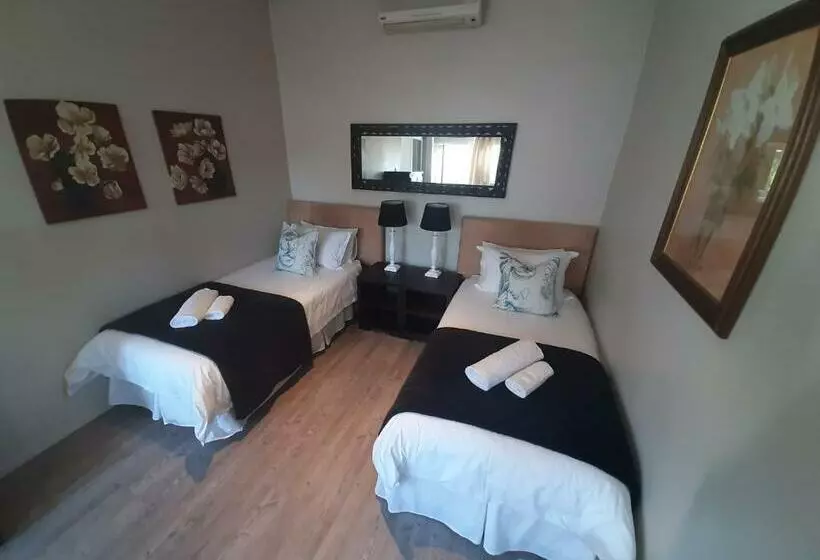 تختخواب و صبحانه Urban Manor
