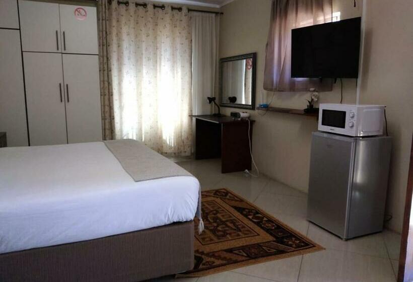 פנסיון Angel Guest House