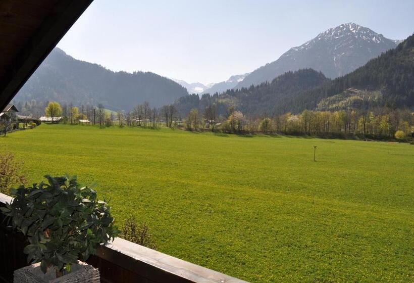 פנסיון Haus Katrin