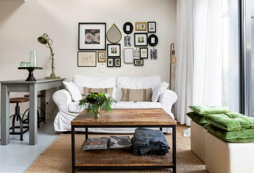 פנסיון Maison De L Epée