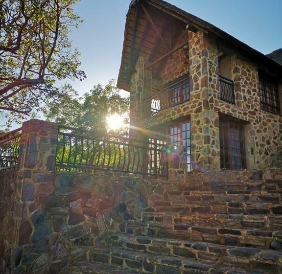 Sable Hiking & Accommodation