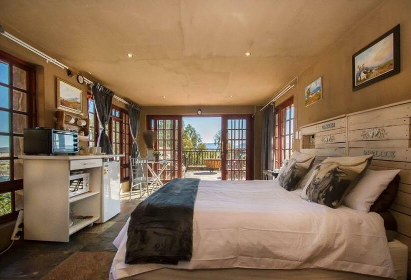 Sable Hiking & Accommodation