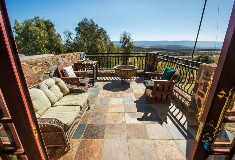 Sable Hiking & Accommodation