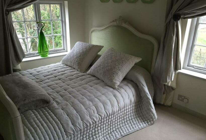 Castle Mill Bed And Breakfast Dorking