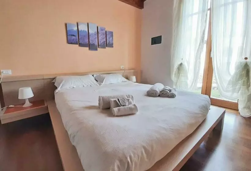 Sakura House