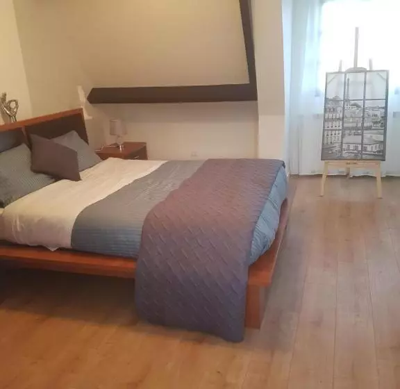 تختخواب و صبحانه Cargal Leiria
