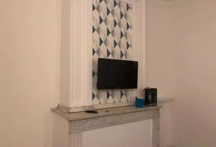 Aamiaismajoitus (B&B) Chateau Fourclins