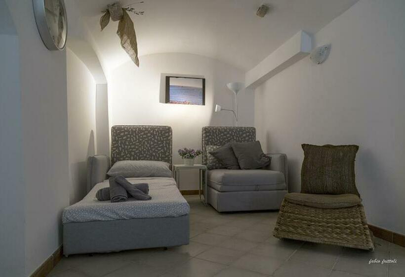 민박 La Casetta Di Isotta