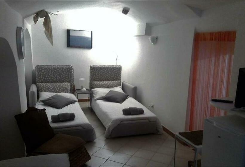 민박 La Casetta Di Isotta