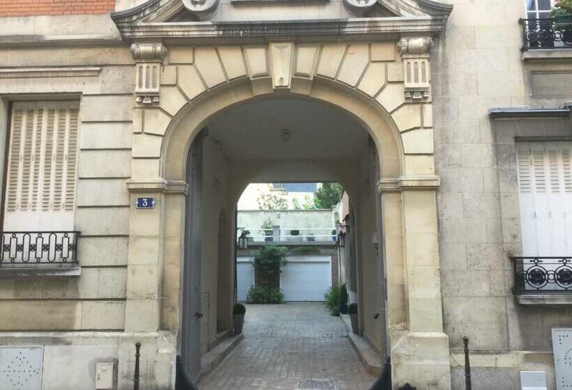 مبيت وإفطار Le Clos Des Roys