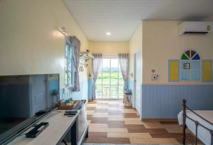Hotelli Baan Kang Hun Pua Cottage
