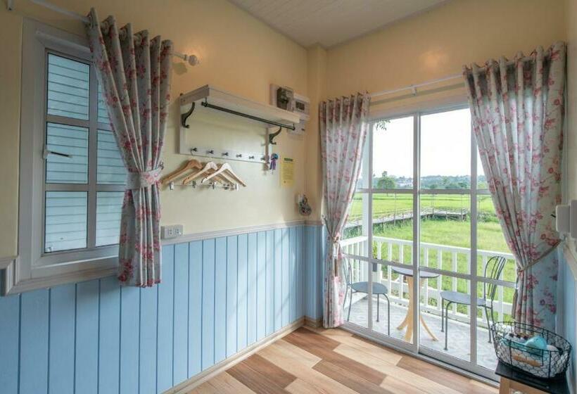 בית מלון כפרי Baan Kang Hun Pua Cottage