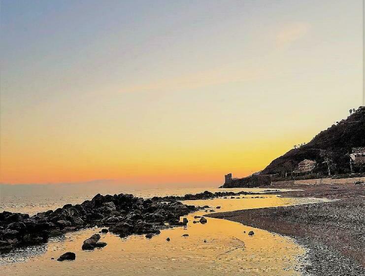 Living Piraino Casa Vacanze