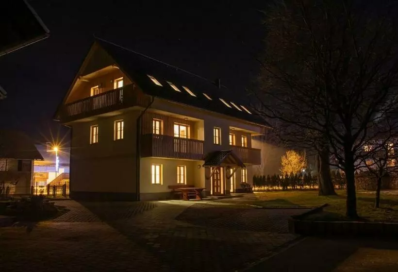 پانسیون Apartments & Rooms Pr  Skalovc