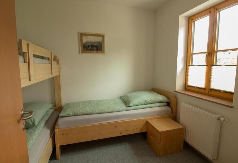 پانسیون Apartments & Rooms Pr Skalovc