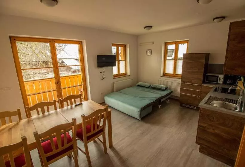 پانسیون Apartments & Rooms Pr  Skalovc