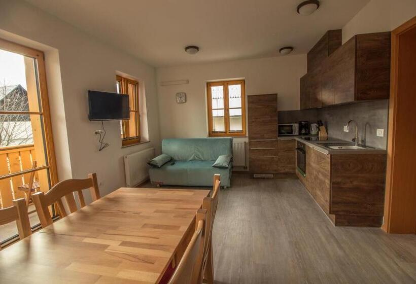 پانسیون Apartments & Rooms Pr Skalovc