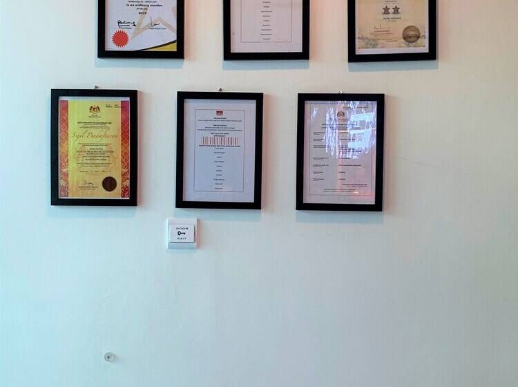 Zone Hotels, Telok Panglima Garang