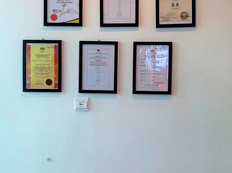 Zone Hotels, Telok Panglima Garang