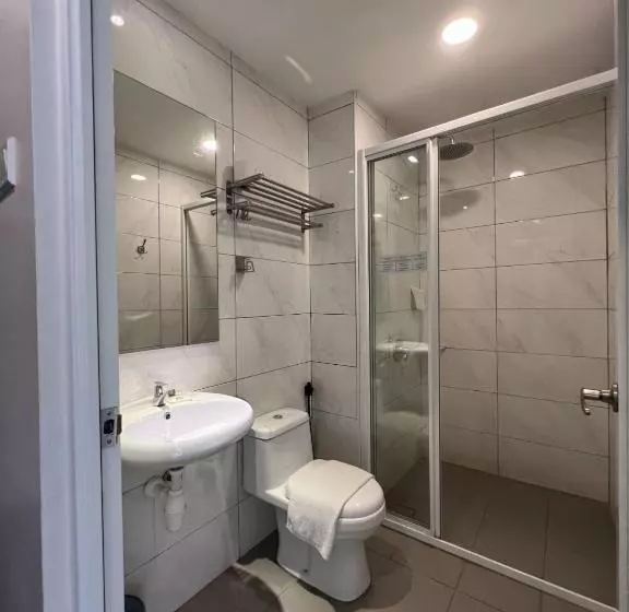 Zone Hotels, Telok Panglima Garang