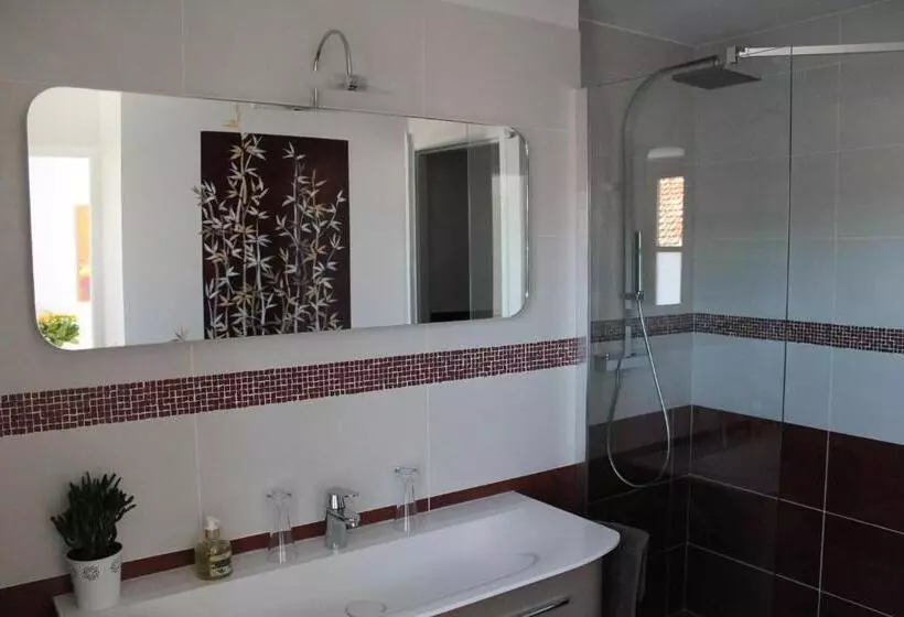 ベッドアンドブレックファースト Entre Terre Et Ciel