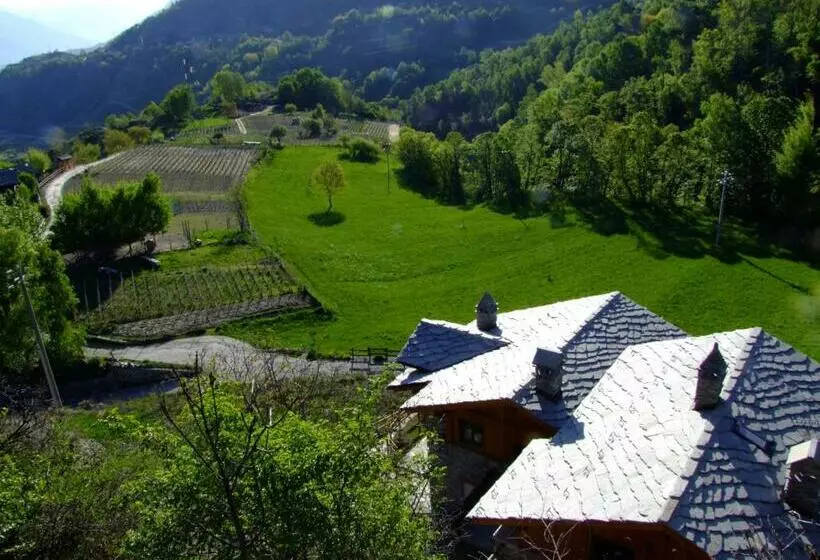 Aamiaismajoitus (B&B) Le Renard D Introd