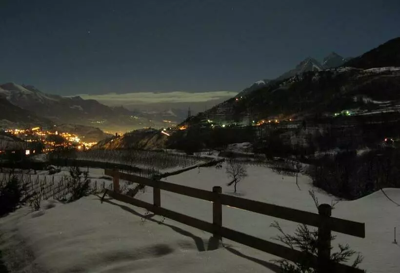 Aamiaismajoitus (B&B) Le Renard D Introd