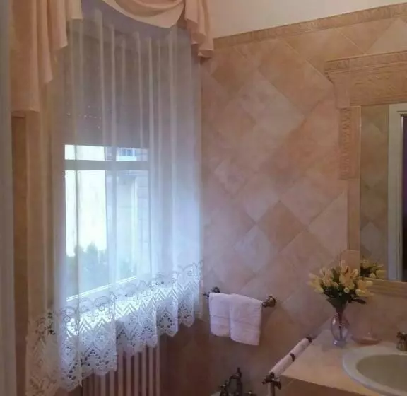تختخواب و صبحانه Maison Lavande
