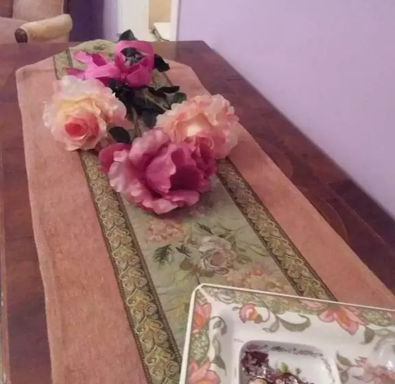 تختخواب و صبحانه Maison Lavande